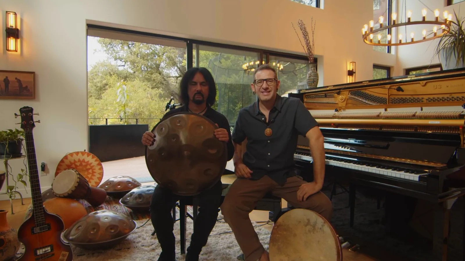 Leo Z e Davide Friello con handpan e pianoforte nel Topanga Canyon